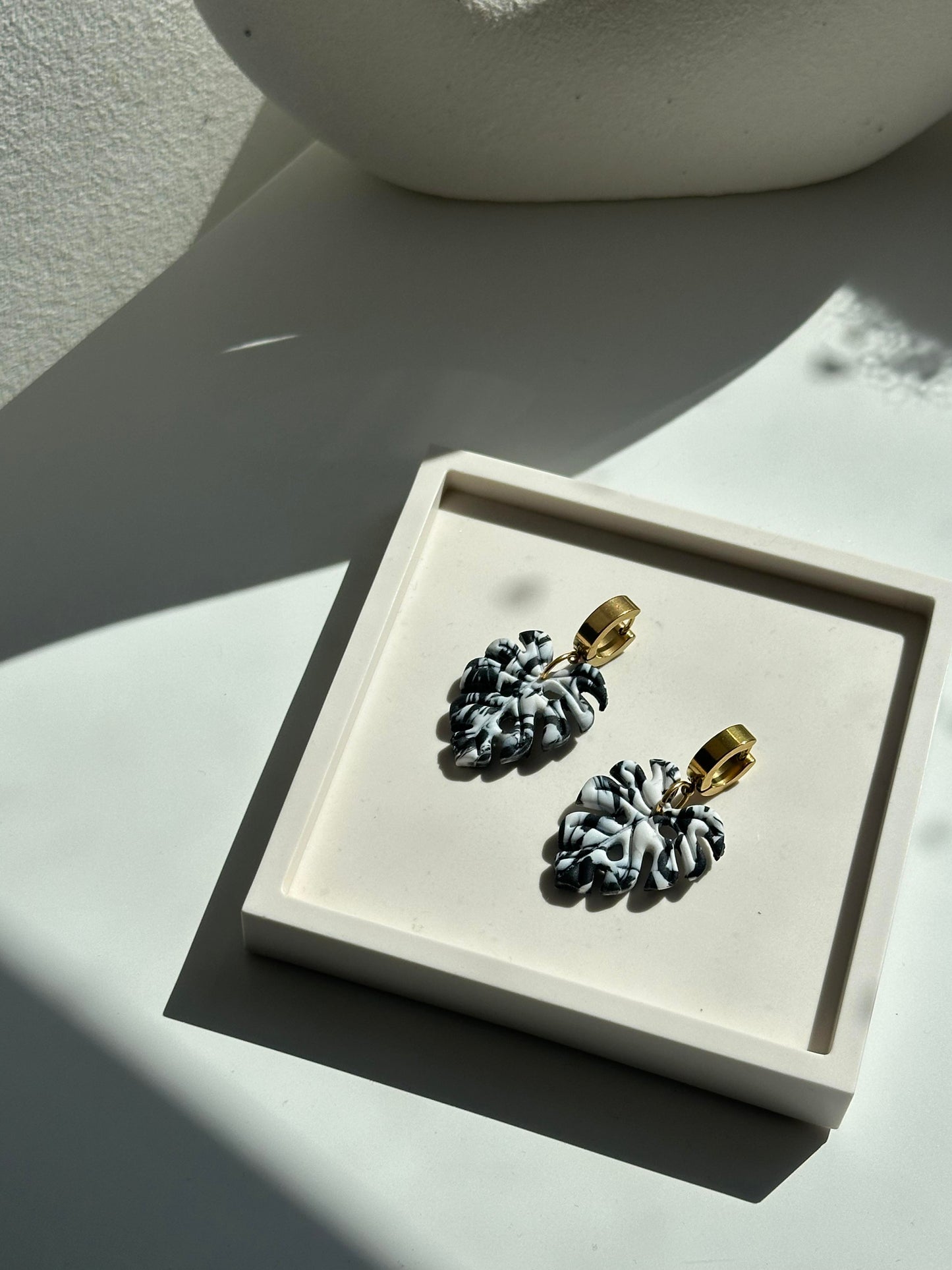 Arid Monstera Earrings