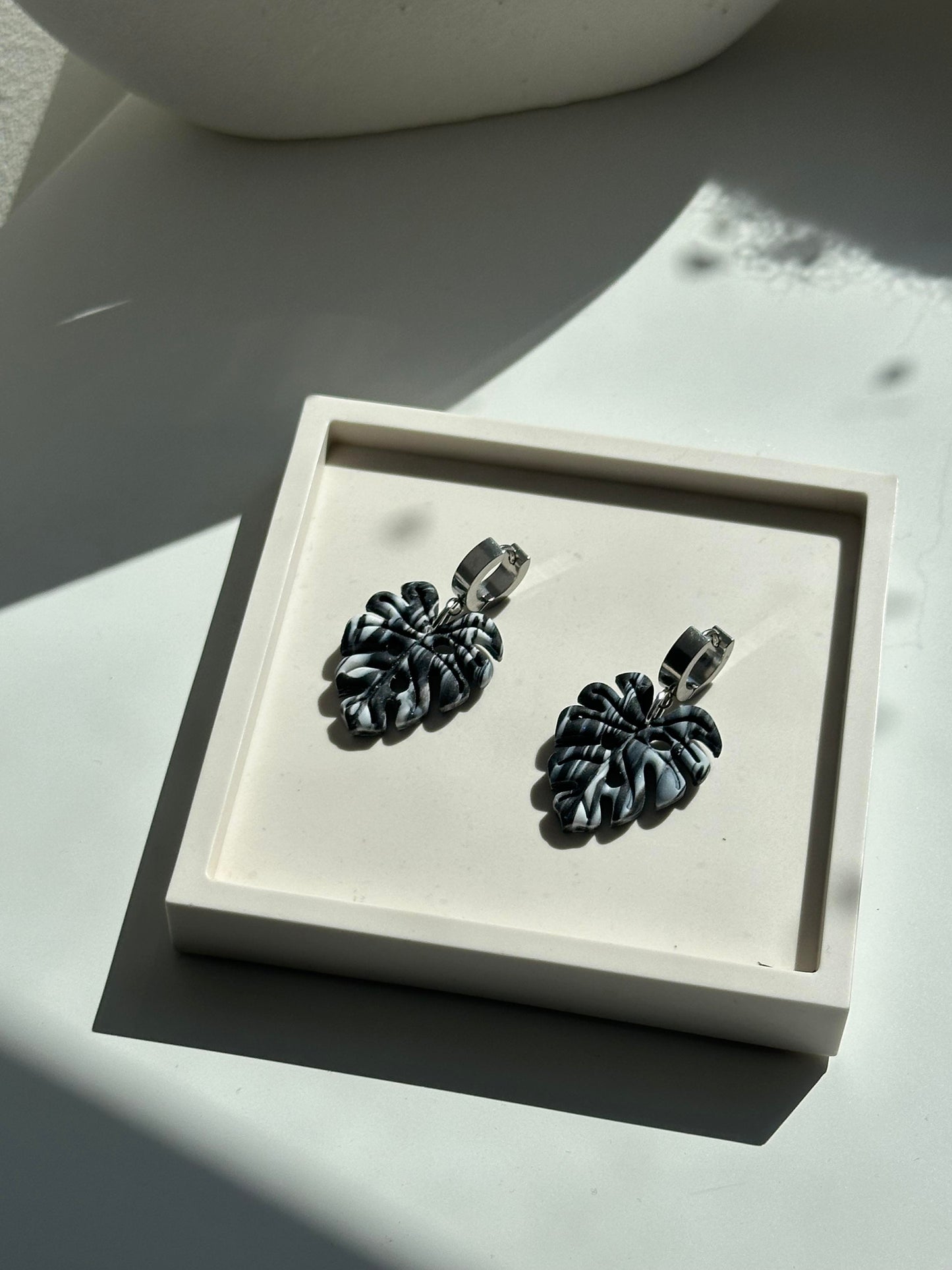 Arid Monstera Earrings